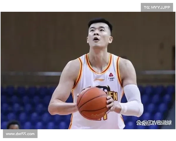 李慕豪身高是多少对篮球表现的影响与成长历程分析 李慕豪身高是多少对篮球表现的影响与成长历程分析